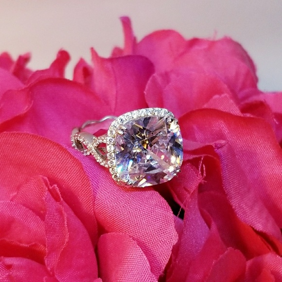 Sterling Silver Rings Jewelry - NWOT Gorgeous Cushion Cut Halo Ring - Sz 8.5